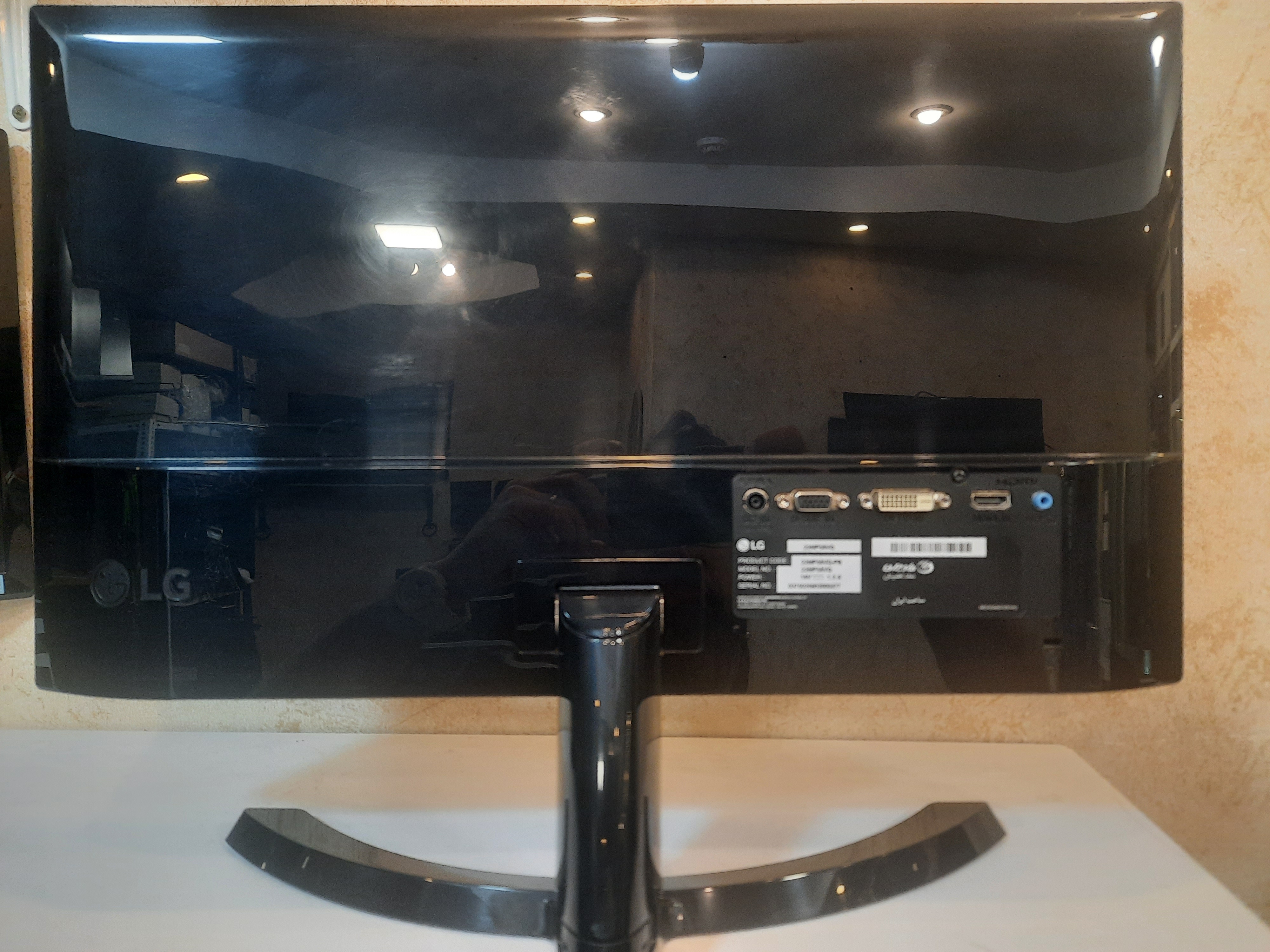 مانیتور ال جی 22اینچ